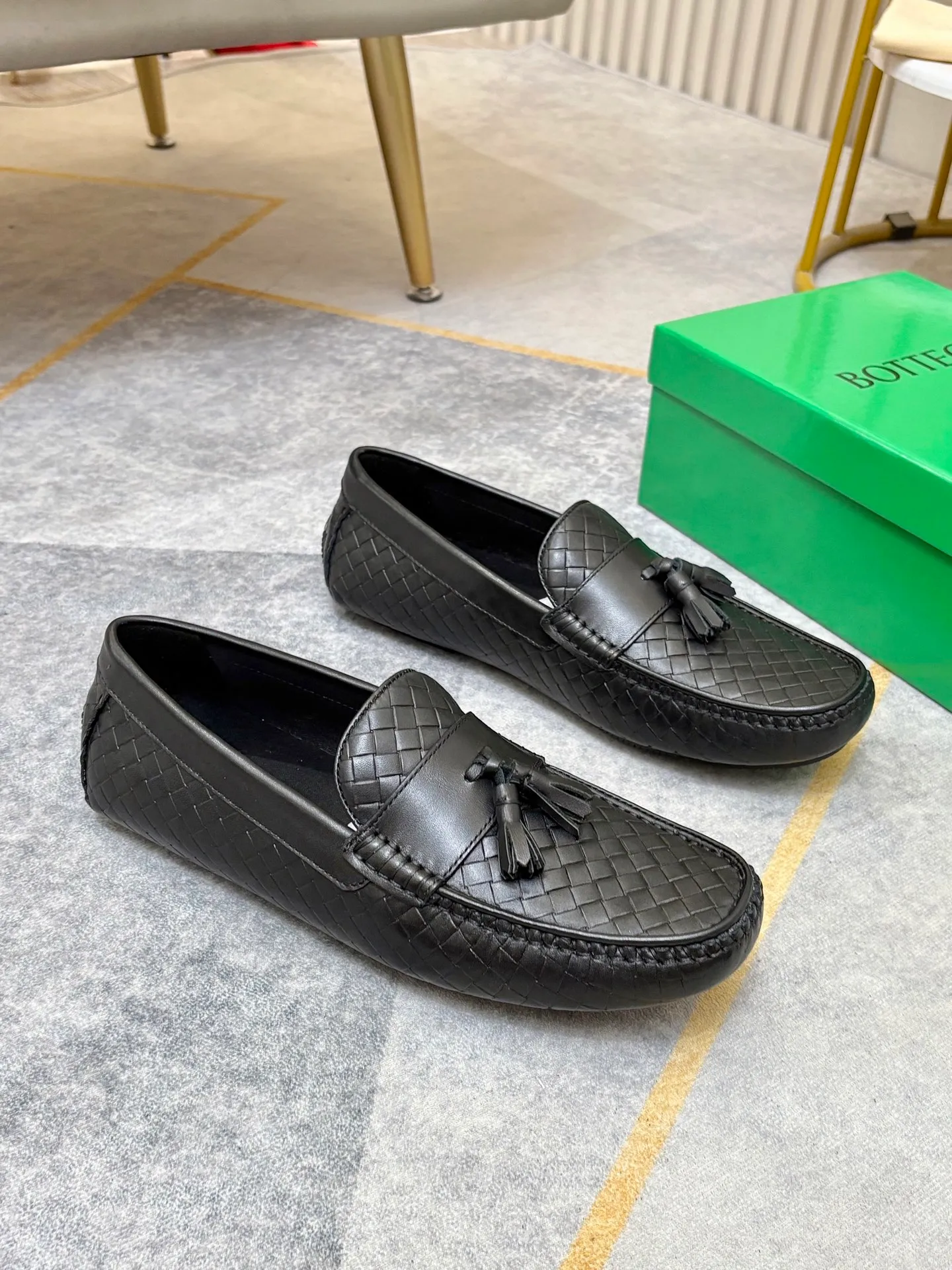 P420💰 (Niu Li + Niu Pad) [BV] The latest hot style‼ ️Casual men's shoes, uppers imported first-layer cowhide ➕Full imported cowhide lining✔️Exquisite workmanship, excellent foot feel, special rubber soles✔️, cool and fashionable, the latest fashion, fashionable outsole, hurry up.  Code number: 38-44 (can be customized to 37.45, non-refundable)